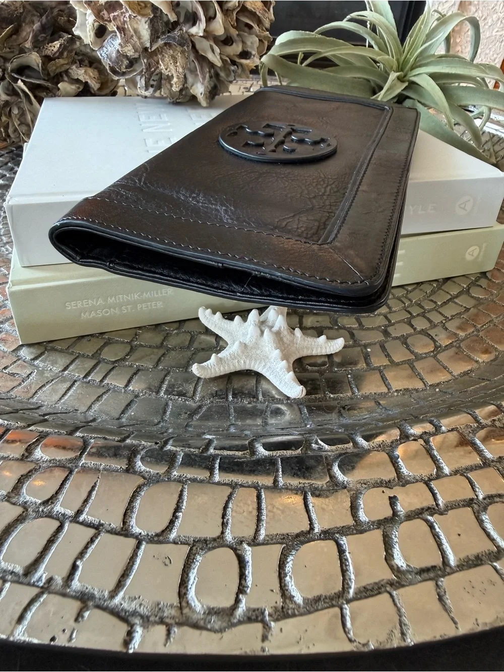 TORY BURCH SUKI REVA BLACK LEATHER FOLD OVER CLUTH
